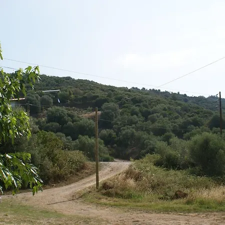 Dino's Maisonettes בית נופש