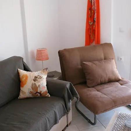 Dino's Maisonettes בית נופש נמל קופוניסיה
