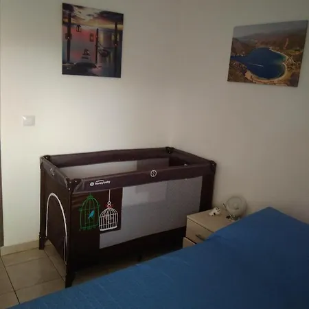 Dino's Maisonettes * נמל קופוניסיה