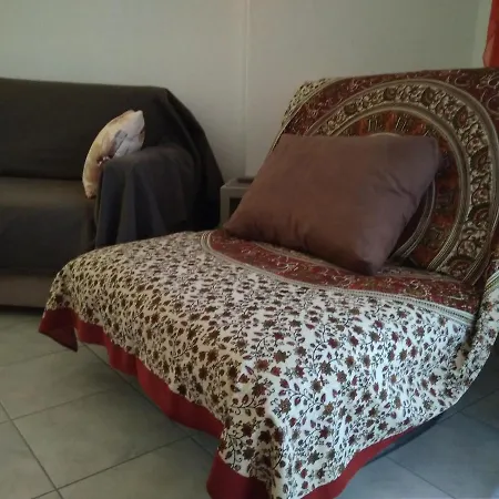 בית נופש Dino's Maisonettes