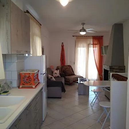 Dino's Maisonettes נמל קופוניסיה